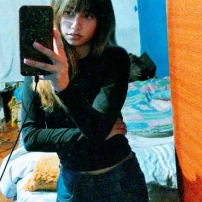 PATITO. es una mujer de 20 años que busca amigos en Buenos Aires 