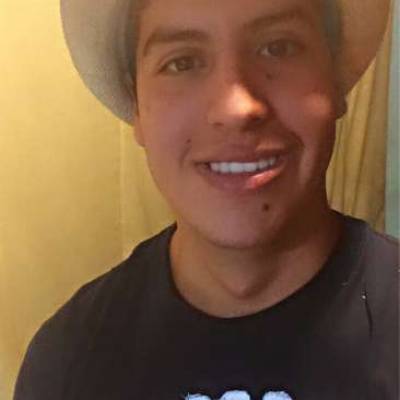 FRANCOSAYAGO es una hombre de 21 años que busca amigos en Buenos Aires 