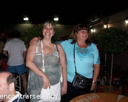 2 Princesas!!! :Encuentro Grupal CLUB SOCIAL CAFE DE FLORES- RE ESTRENO