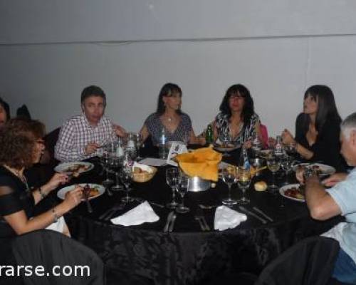 muy buena la mesa 2. :Encuentro Grupal ¨4º ANIVERSARIO DEL GN¨...cena, show, baile y mucha, mucha diversiòn!!!
